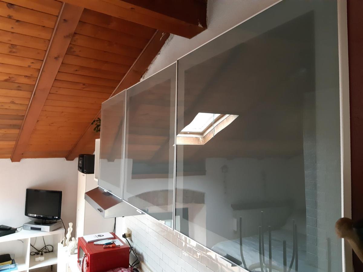 Little 58 Apartment Luino Bagian luar foto